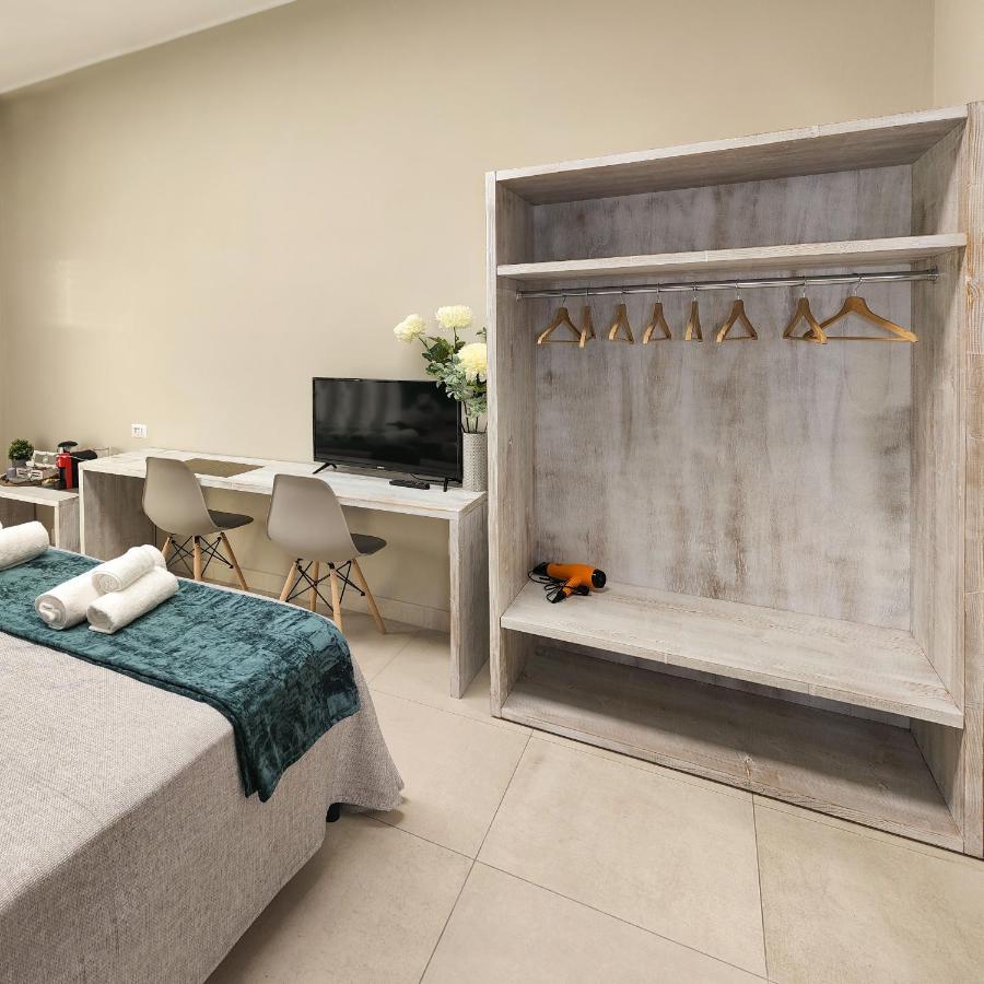 Delphinium Hotel Selargius Bagian luar foto