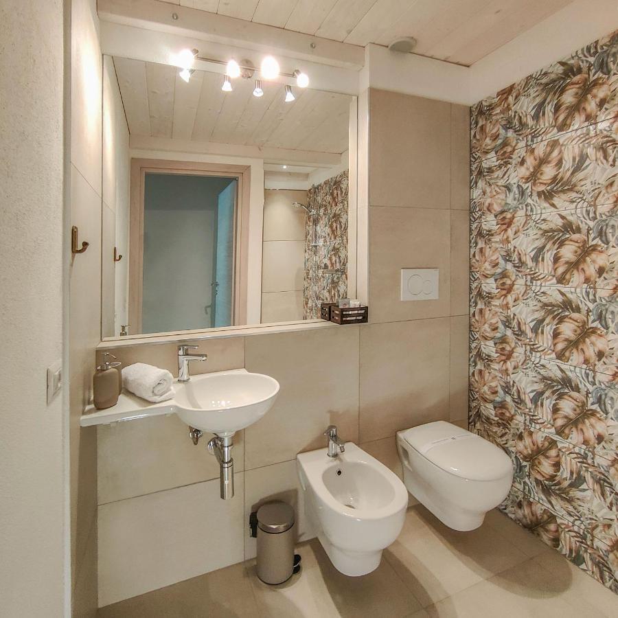 Delphinium Hotel Selargius Bagian luar foto
